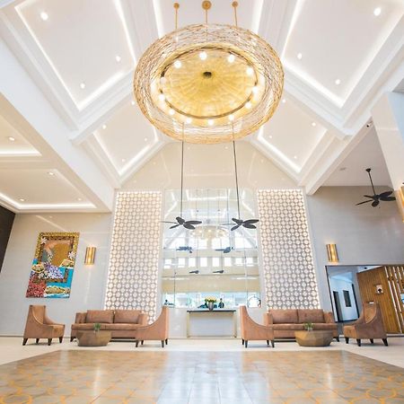 La Maja Rica Hotel Tarlac City Exterior foto