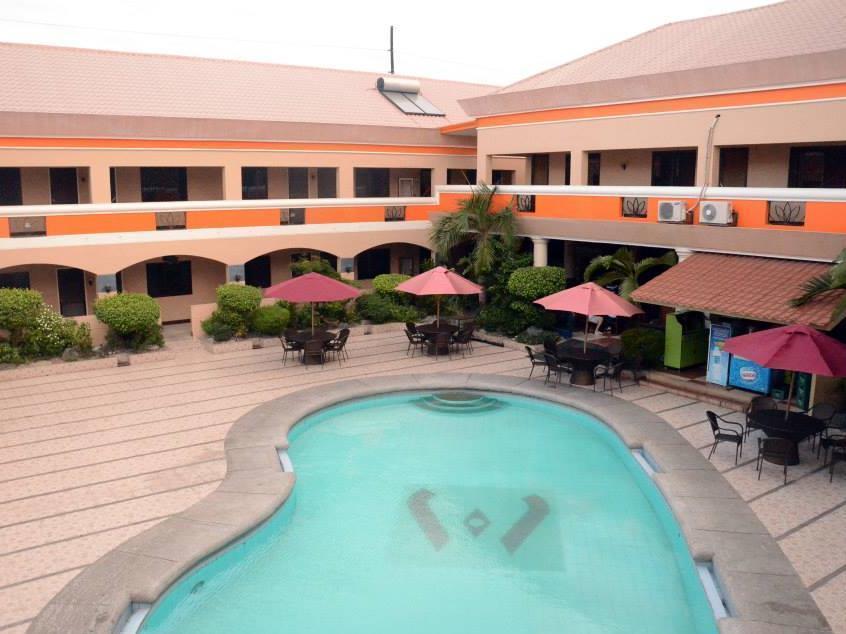 La Maja Rica Hotel Tarlac City Exterior foto