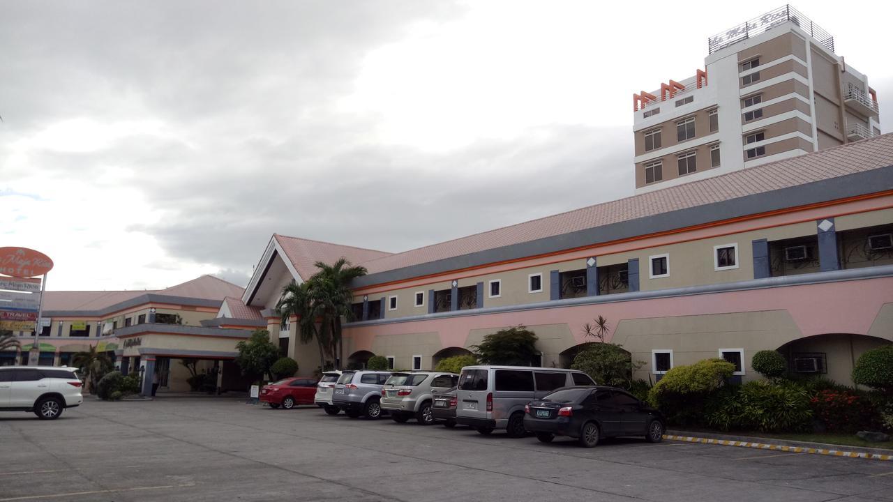 La Maja Rica Hotel Tarlac City Exterior foto
