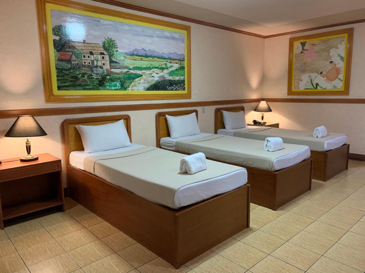 La Maja Rica Hotel Tarlac City Exterior foto